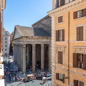 pantheon-house-by-varental.it-romehotels.com/