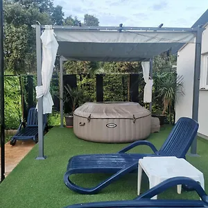 https://oliven-garden.in-istria.net